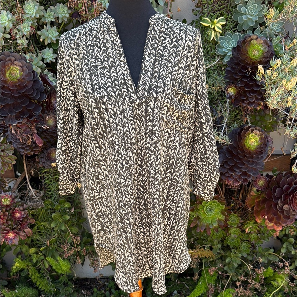 Lush Tan and Black Relaxed Blouse with Mandarin Collar